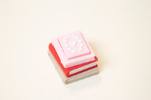 Încărcați o imagine în vizualizatorul galeriei: Romantikus Könyvkupac Clicker