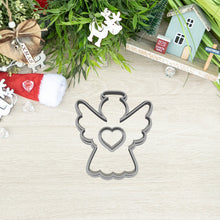 Încărcați o imagine în vizualizatorul galeriei: Angyalka Karácsonyi Linzer Kiszúró Szivecske középpel Szett - Süthet3d