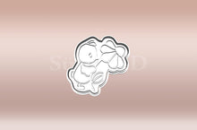 Kép betöltése a galériamegjelenítőbe: Csibe Virággal Húsvéti Sütikiszúró - Süthet3d