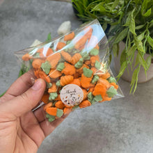 Încărcați o imagine în vizualizatorul galeriei: Cukor Dekoráció Répa - 50g - LIMITÁLT