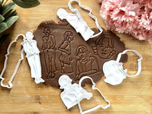 Kép betöltése a galériamegjelenítőbe: Egyedi Sütikiszúró Saját Fénykép Alapján 1 Emberről - Süthet3d