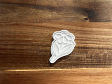 Încărcați o imagine în vizualizatorul galeriei: Húsvéti Virág Sütikiszúró - Süthet3d