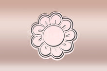 Încărcați o imagine în vizualizatorul galeriei: Napraforgó Sütikiszúró - Anyák napja - Süthet3d