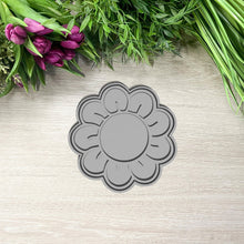 Încărcați o imagine în vizualizatorul galeriei: Napraforgó Sütikiszúró - Anyák napja - Süthet3d