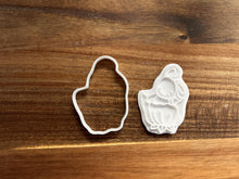 Încărcați o imagine în vizualizatorul galeriei: Nyuszi virágban Sütikiszúró - Húsvéti - Süthet3d