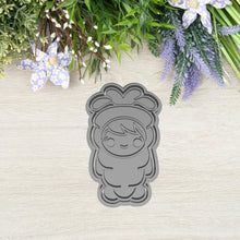 Încărcați o imagine în vizualizatorul galeriei: Répa jelmezes gyerek Sütikiszúró - Húsvéti - Süthet3d