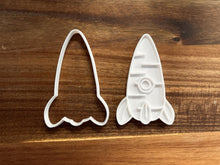 Încărcați o imagine în vizualizatorul galeriei: Répa Űrhajó Sütikiszúró - Húsvéti - Süthet3d