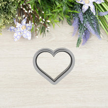 Încărcați o imagine în vizualizatorul galeriei: Szív Linzer Körvonal Kiszúró - Süthet3d