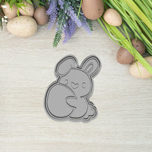 Kép betöltése a galériamegjelenítőbe: Szívecske Orrú Nyuszi Tojással Sütikiszúró - Húsvéti - Süthet3d