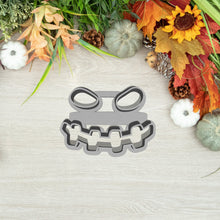 Kép betöltése a galériamegjelenítőbe: Tök lámpás 4 - Kenyér Mintázó Kiszúró - Süthet3d