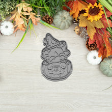 Kép betöltése a galériamegjelenítőbe: Tökben Ülő Dínó Halloween Sütikiszúró #4 - Süthet3d