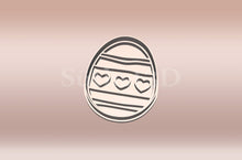 Încărcați o imagine în vizualizatorul galeriei: Csíkos Szívecskés Tojás Sütikiszúró - Húsvéti - Süthet3d