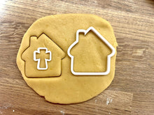 Încărcați o imagine în vizualizatorul galeriei: Házikó Karácsonyi Linzer Kiszúró Kereszt közép Szett - Süthet3d