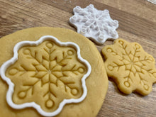 Încărcați o imagine în vizualizatorul galeriei: Hópehely Sütikiszúró - Karácsony - Süthet3d