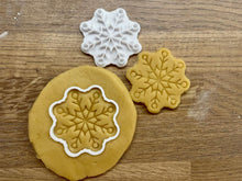 Încărcați o imagine în vizualizatorul galeriei: Hópehely Sütikiszúró - Karácsony - Süthet3d