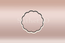 Încărcați o imagine în vizualizatorul galeriei: Hullámos kör Linzer MINI Körvonal Kiszúró - Süthet3d