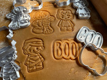 Încărcați o imagine în vizualizatorul galeriei: BOO Cutter de biscuiti - Halloween