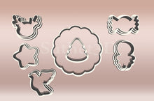 Încărcați o imagine în vizualizatorul galeriei: Karácsonyi Linzer Kiszúró Szett Változatos Középpel - Süthet3d