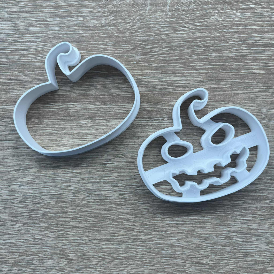 61. Set de tăiat prăjituri (defect)