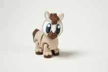 Kép betöltése a galériamegjelenítőbe: Flexi Lovacska
