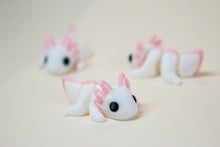 Kép betöltése a galériamegjelenítőbe: Flexi Axolotl
