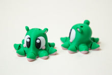 Încărcați o imagine în vizualizatorul galeriei: Flexi Polipka
