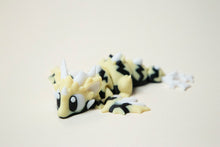 Încărcați o imagine în vizualizatorul galeriei: Flexi Sárkány (villámos)
