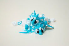 Încărcați o imagine în vizualizatorul galeriei: Flexi Sárkány (kagylós)
