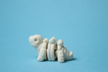 Încărcați o imagine în vizualizatorul galeriei: Flexi Mini Dínó Csontváz (sztegoszaurusz)
