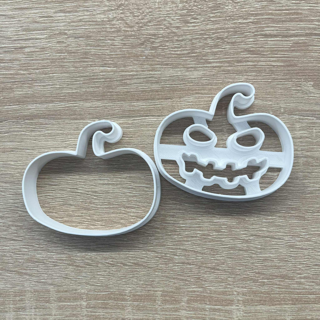 61. Set de tăiat prăjituri (defect)